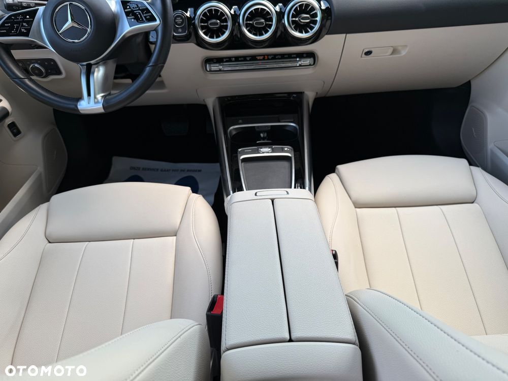 Mercedes-Benz GLA 250 4Matic 8G-DCT Edition AMG Line - 24
