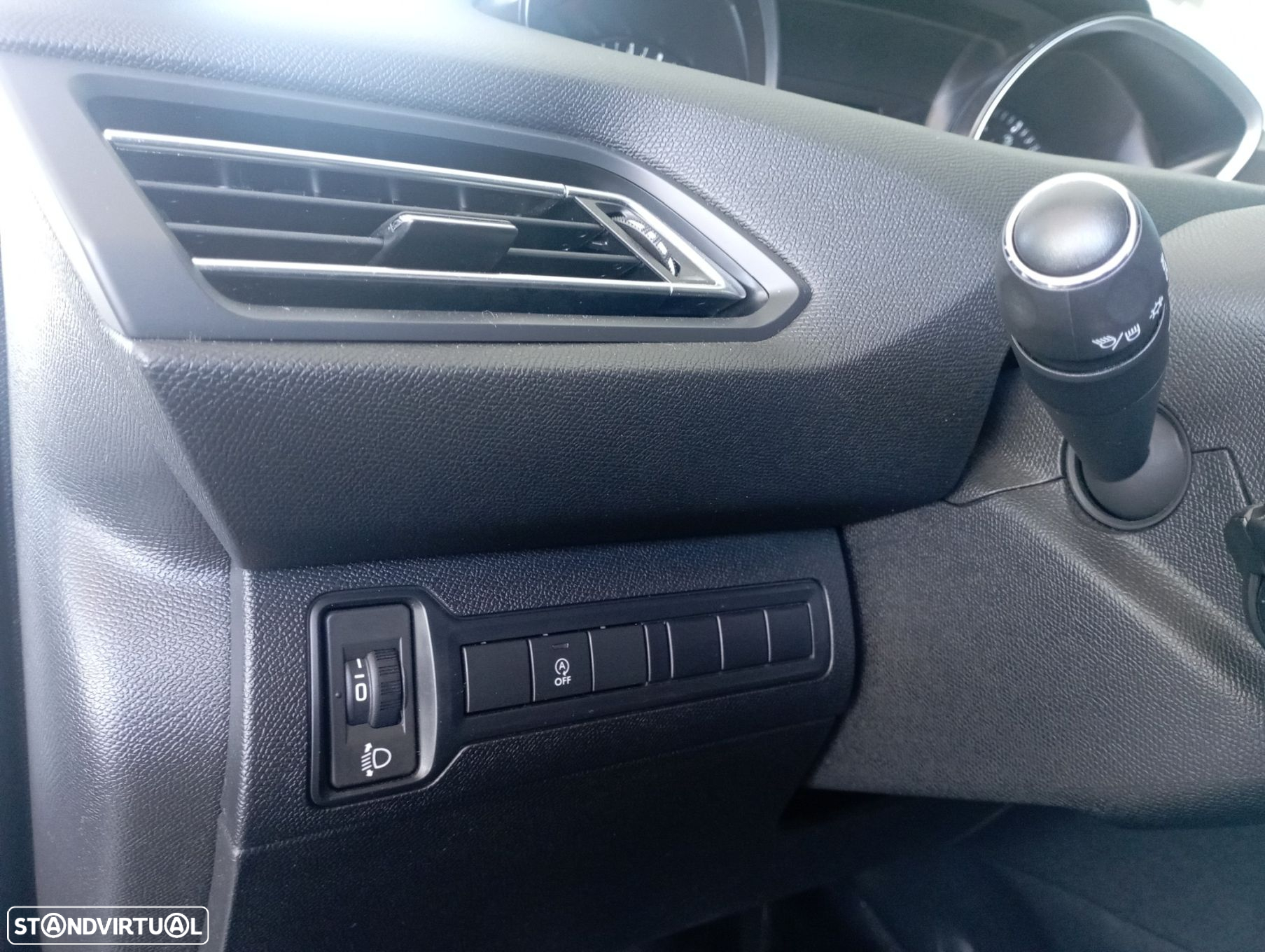 Peugeot 308 1.2 PureTech Style - 22