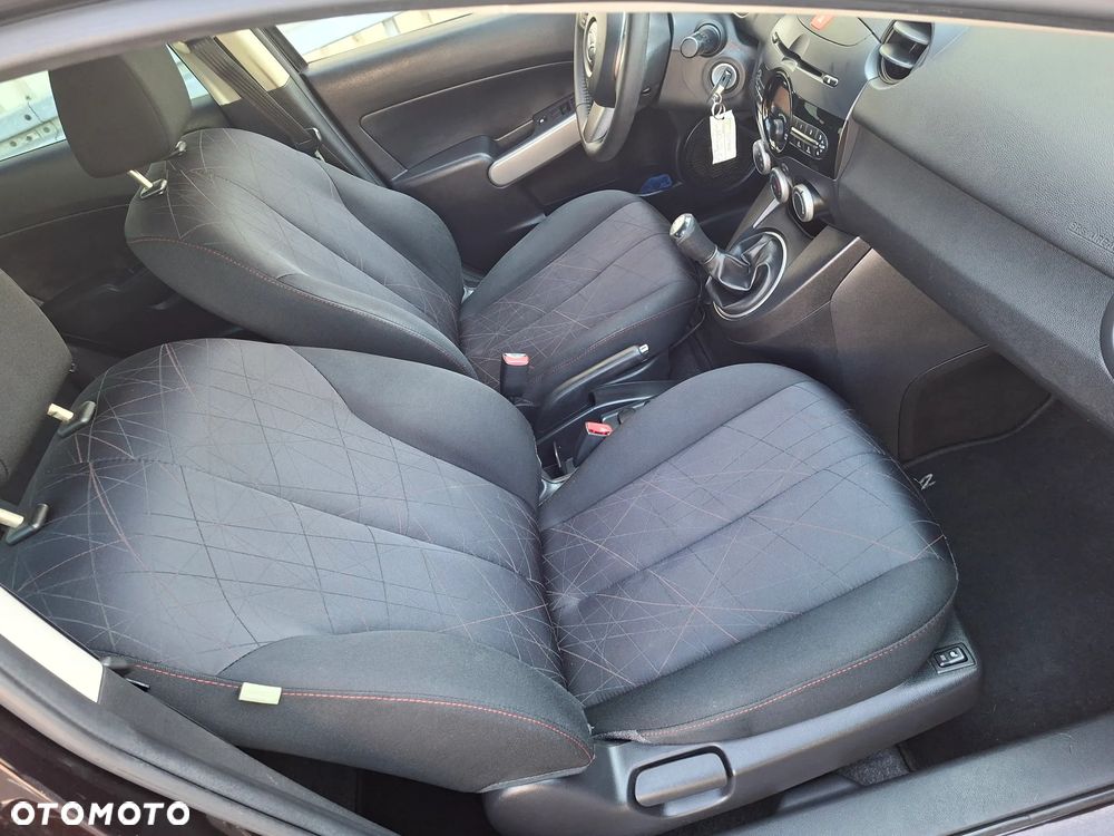 Mazda 2 - 26