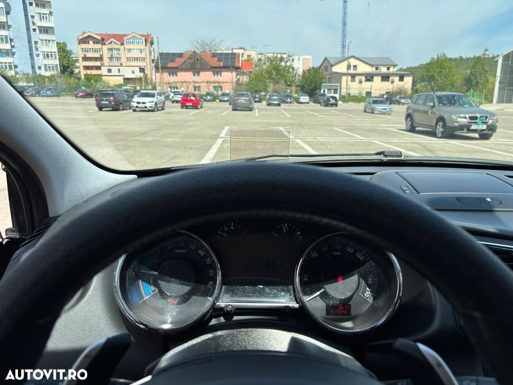 Peugeot 3008 HYbrid4 2.0 HDI FAP ETG + Electric - 13