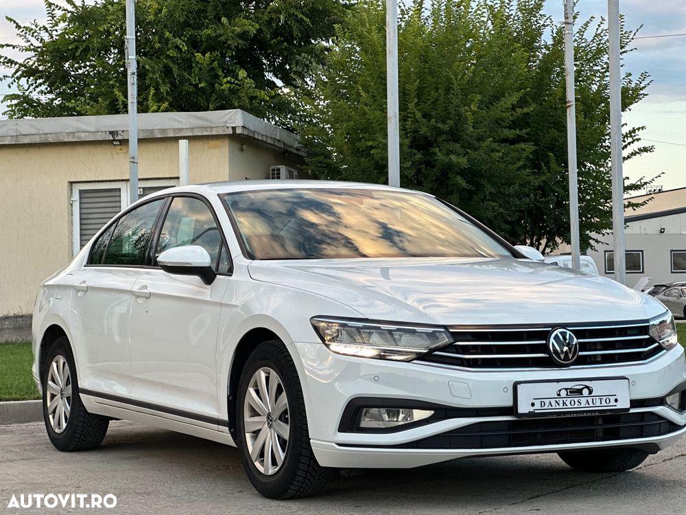Volkswagen Passat - 30