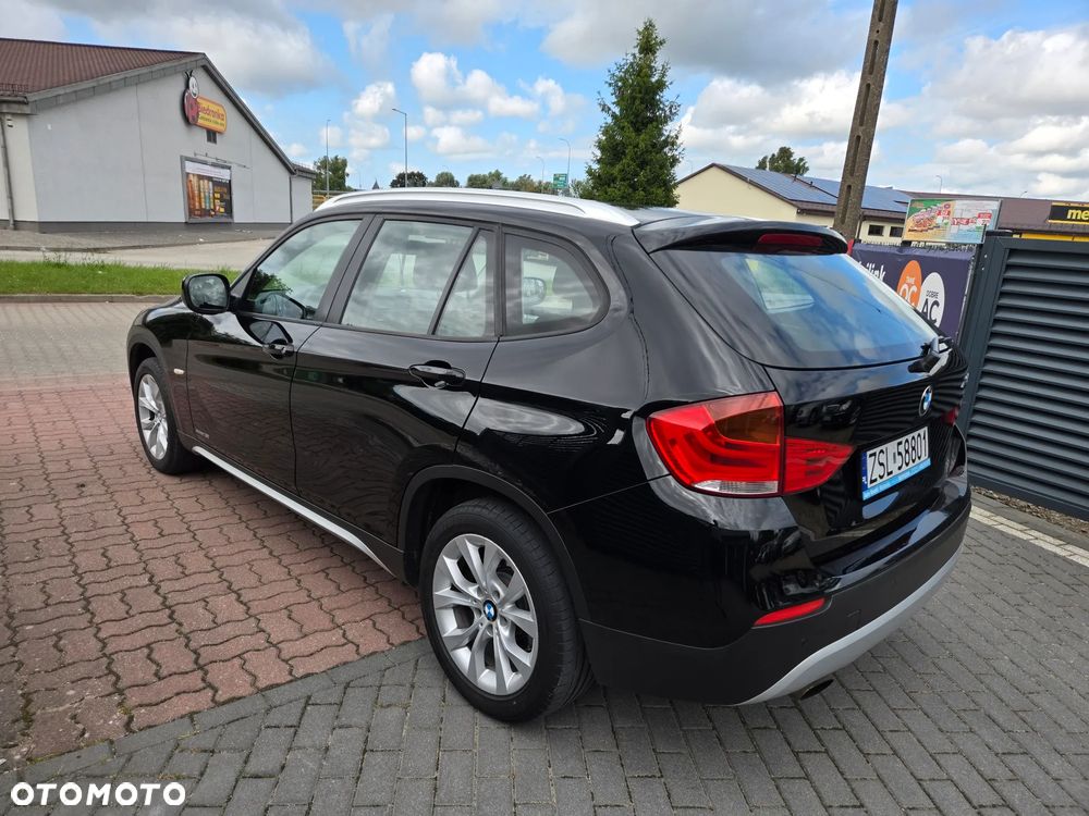 BMW X1 sDrive18i - 13
