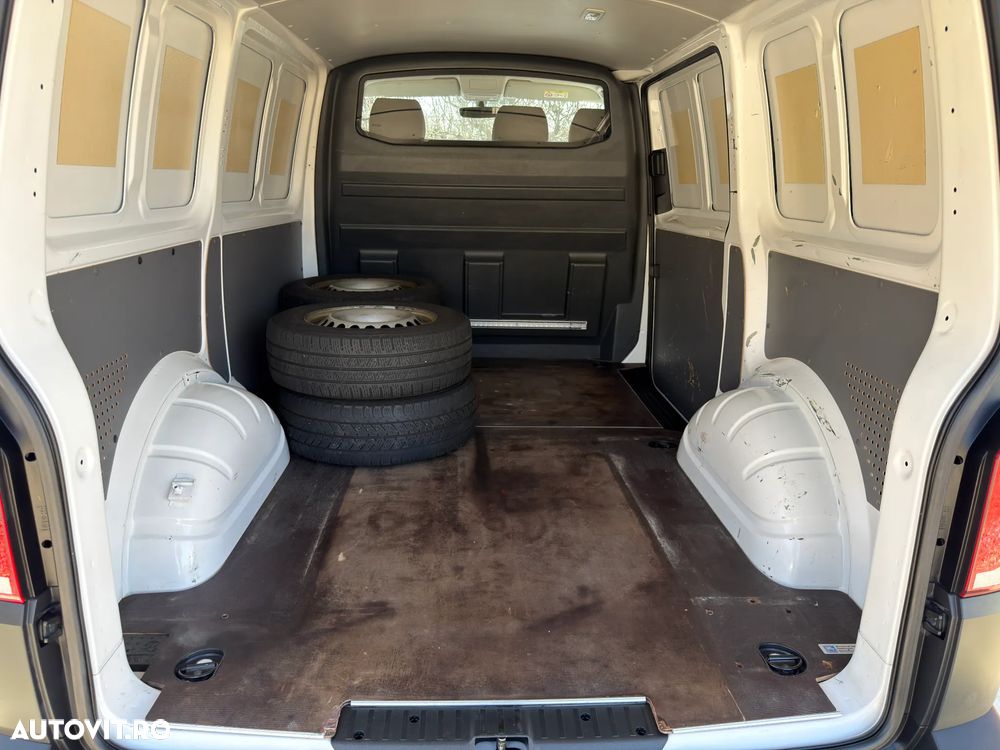Volkswagen Transporter T6.1 - 18