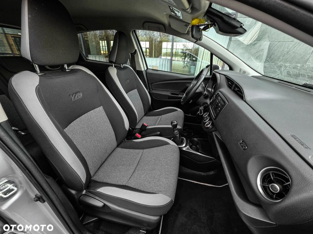 Toyota Yaris 1.5 Active - 16