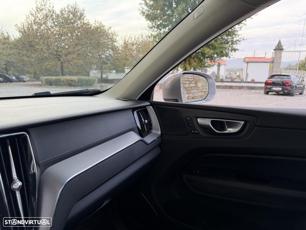Volvo XC 60 T8 Twin Engine AWD Geartronic Inscription - 23