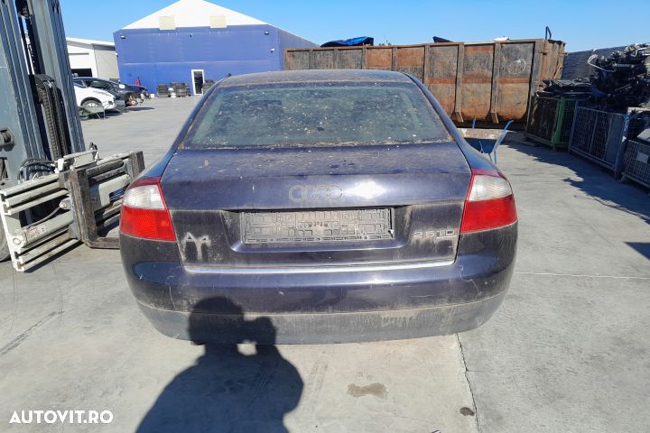 Dezmembrez Audi A4 B6 [2000 - 2005] Sedan 2.5 TDI MT quattro (180 hp) - 4