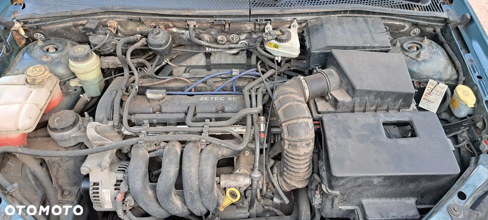 Ford Focus 1.6 X100 - 13