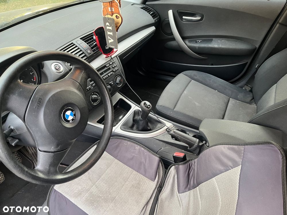 BMW Seria 1 116i - 19