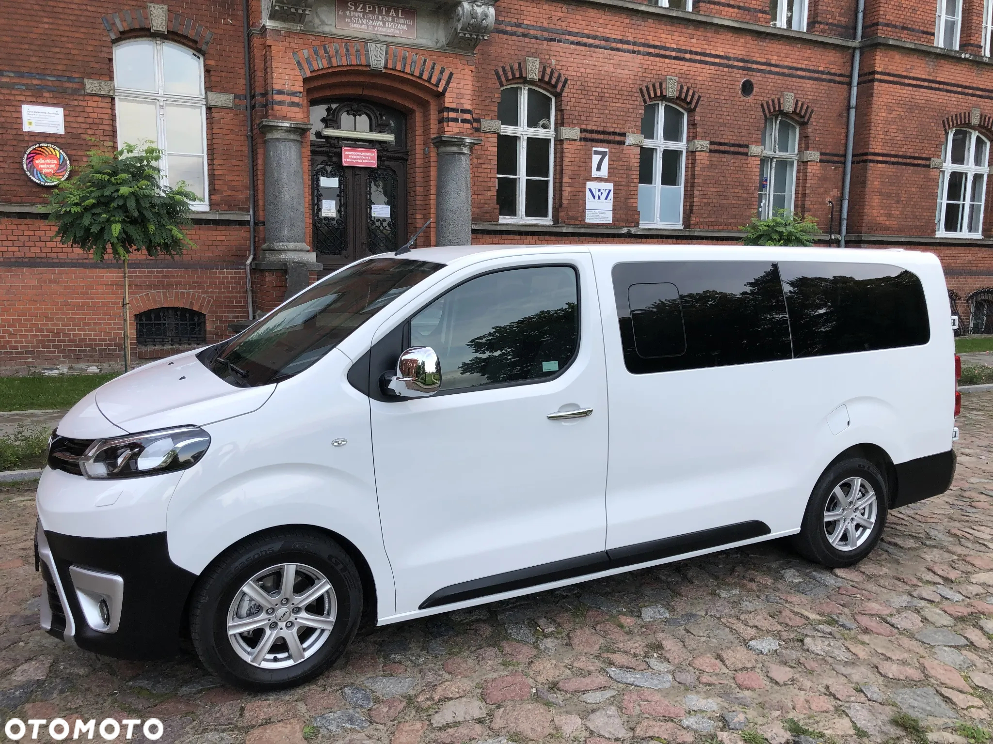Toyota ProAce Kombi 2.0 D-4D Long 2,8t - 2