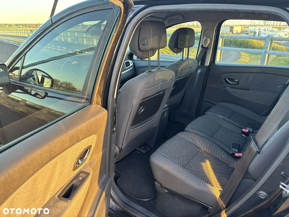 Renault Scenic - 23
