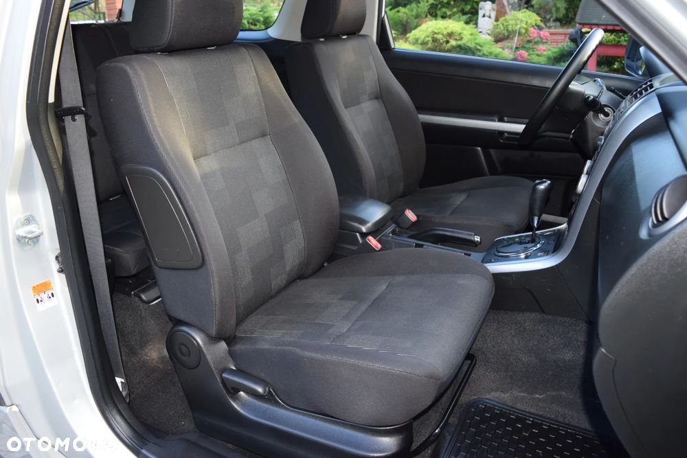 Suzuki Grand Vitara - 11