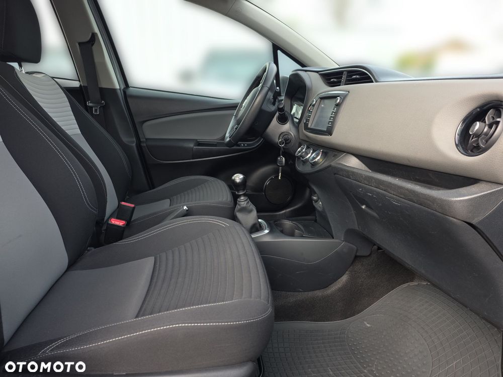 Toyota Yaris - 9