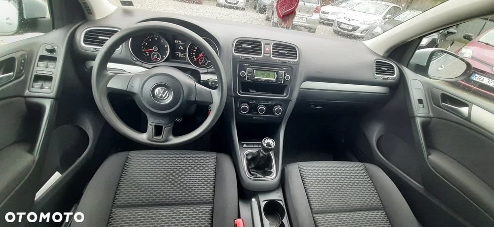 Volkswagen Golf - 31