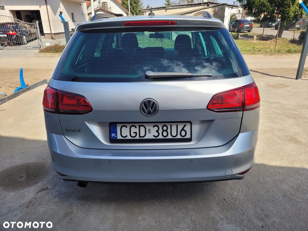 Volkswagen Golf 1.6 TDI DPF Comfortline - 4