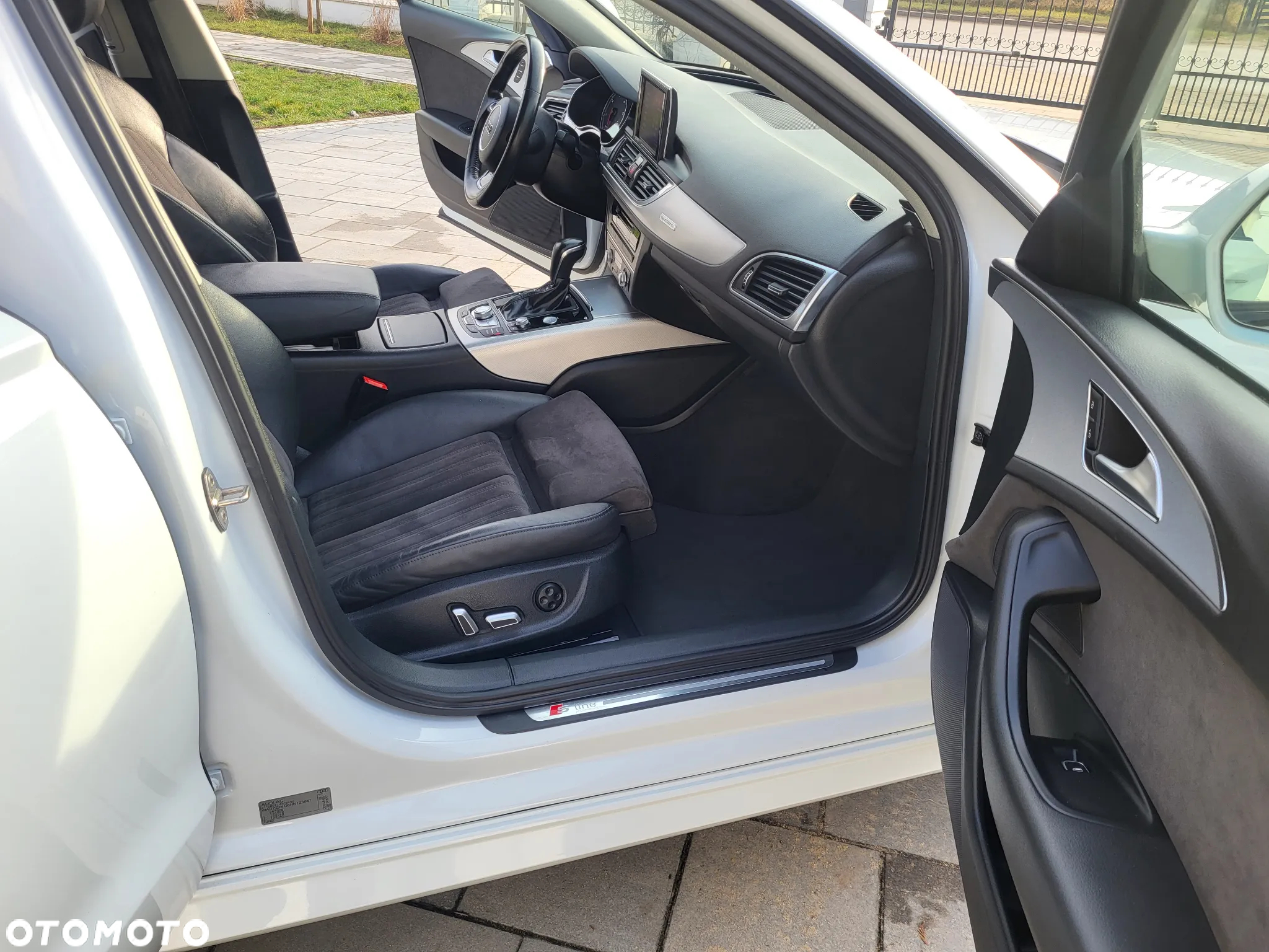 Audi A6 2.0 TDI Quattro S tronic - 26