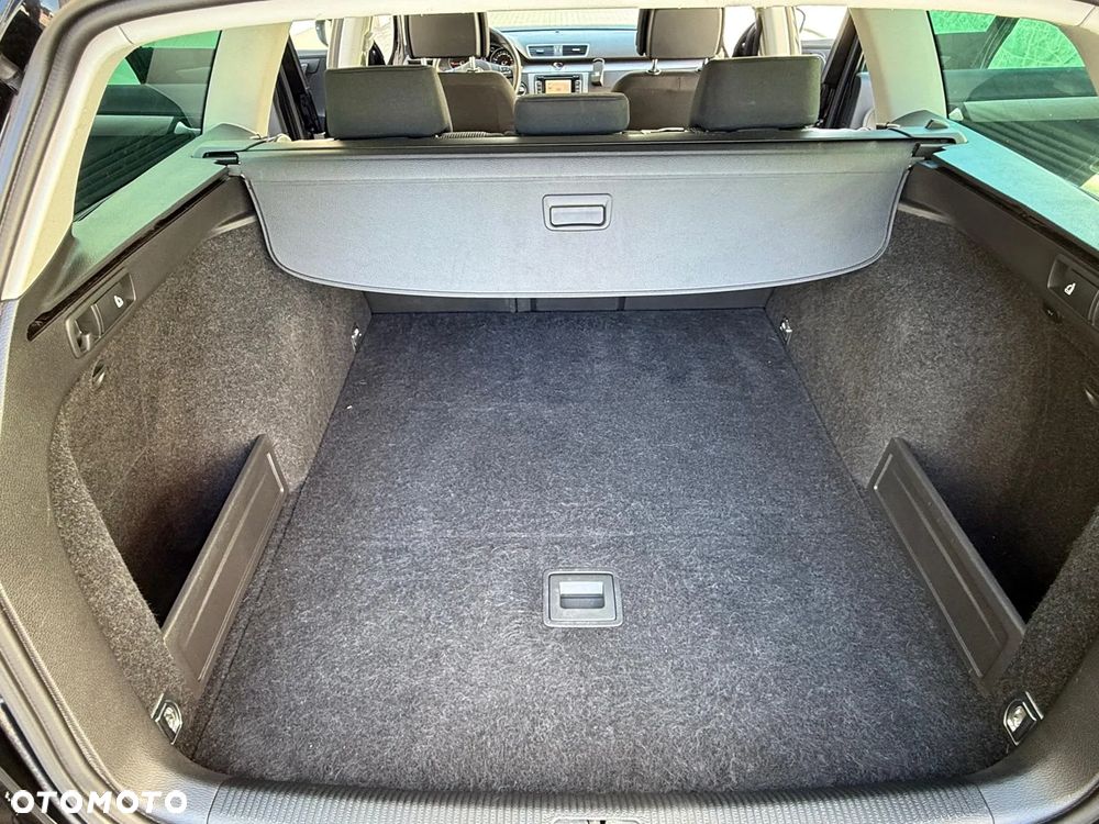 Volkswagen Passat 2.0 TDI Highline DSG - 31