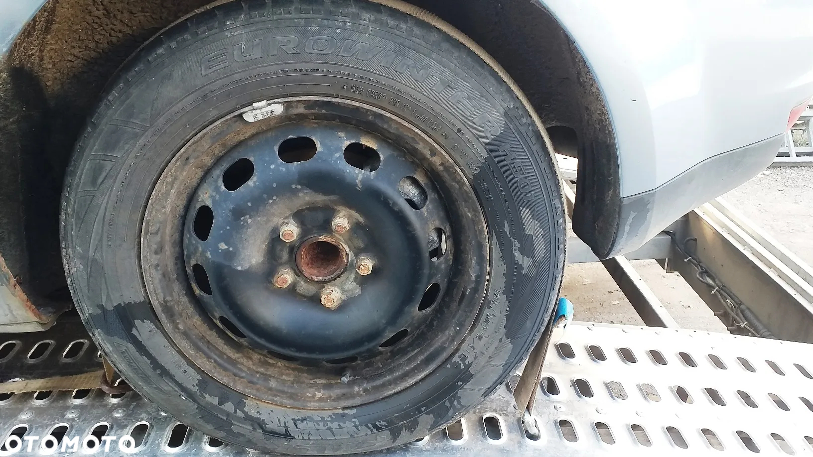 Na części Ford Focus MK2 3-drzwi 1.6 Diesel lak. Z3 silnik skrzynia biegów maska zderzak szyba klapa lampa fotel kanapa deska belka zawieszenie hak koła - 15