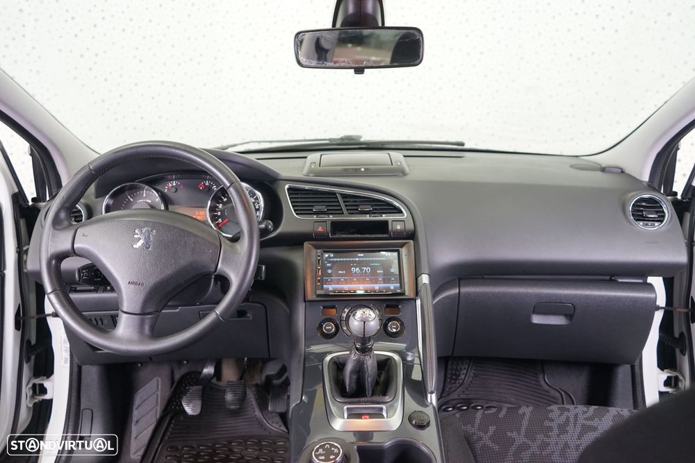 Peugeot 3008 1.6 HDi Allure - 16