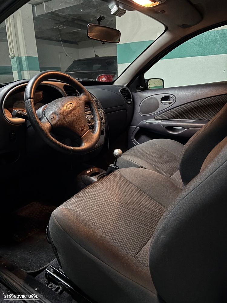 Ford Puma 1.4 16V - 9