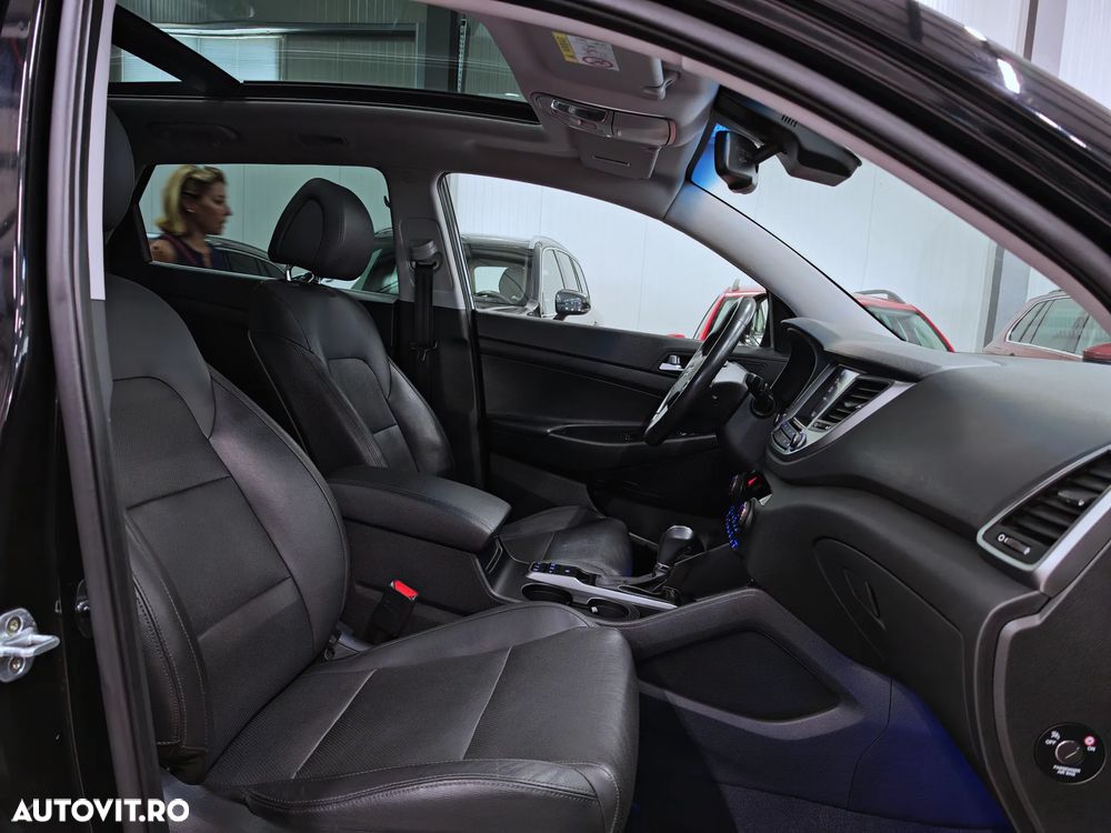 Hyundai Tucson blue 1.7 CRDi 2WD DCT Premium - 12
