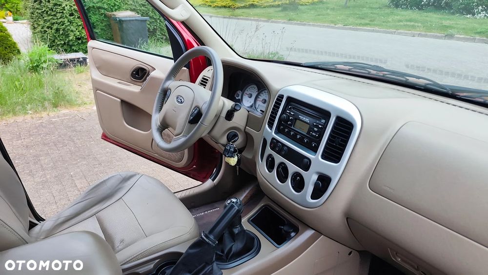Ford Maverick 2.3 - 37