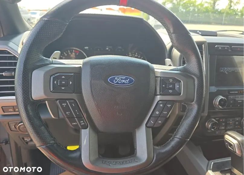 Ford F150 - 8