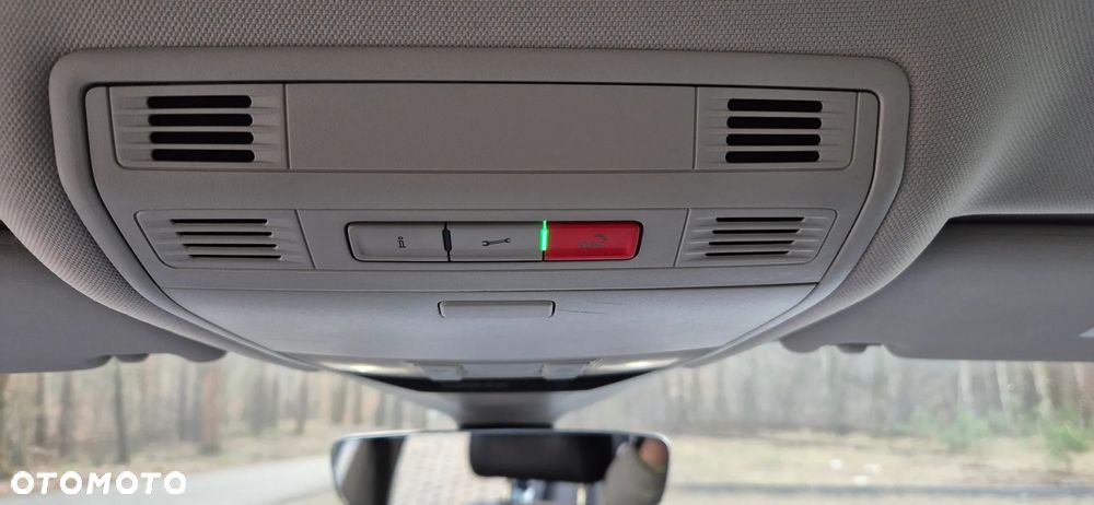 Volkswagen Passat 2.0 TDI 4Mot Elegance DSG - 24