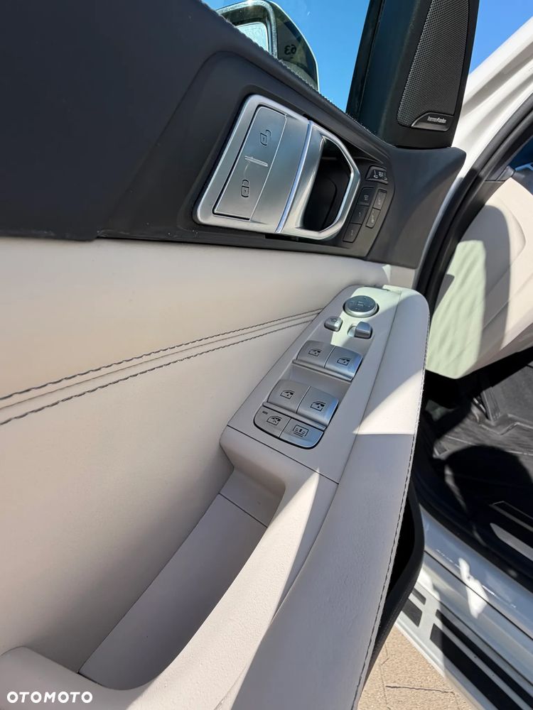 BMW X7 M50i sport - 10