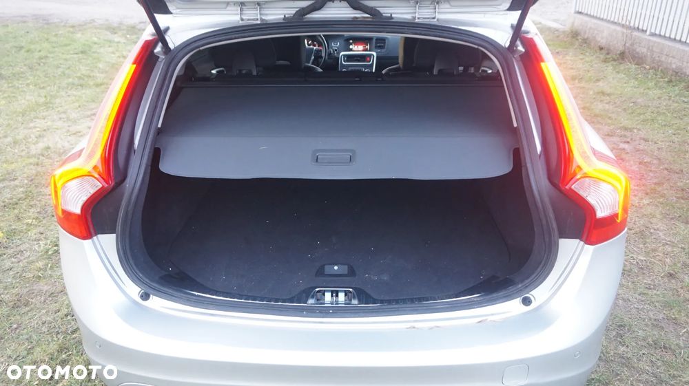 Volvo V60 D2 Linje Svart - 10