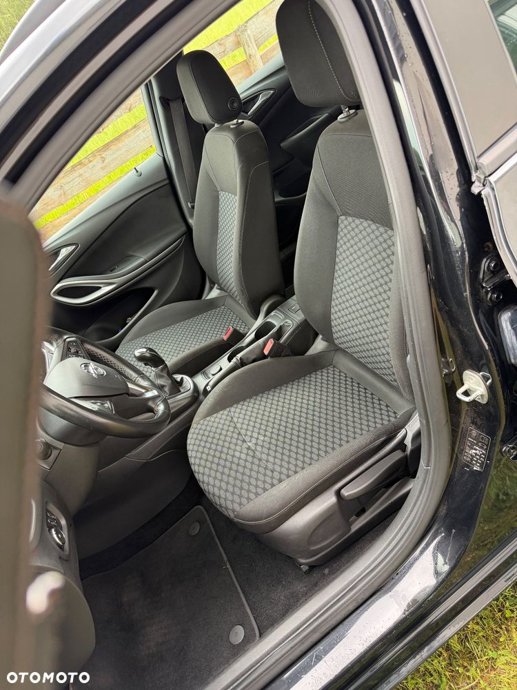 Opel Astra 1.6 CDTI Enjoy - 18