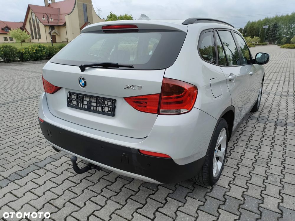 BMW X1 xDrive18d xLine - 8