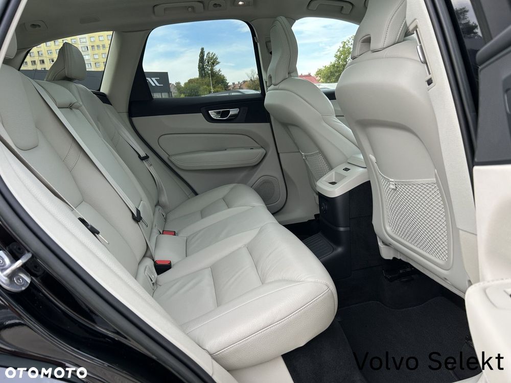 Volvo XC 60 - 29