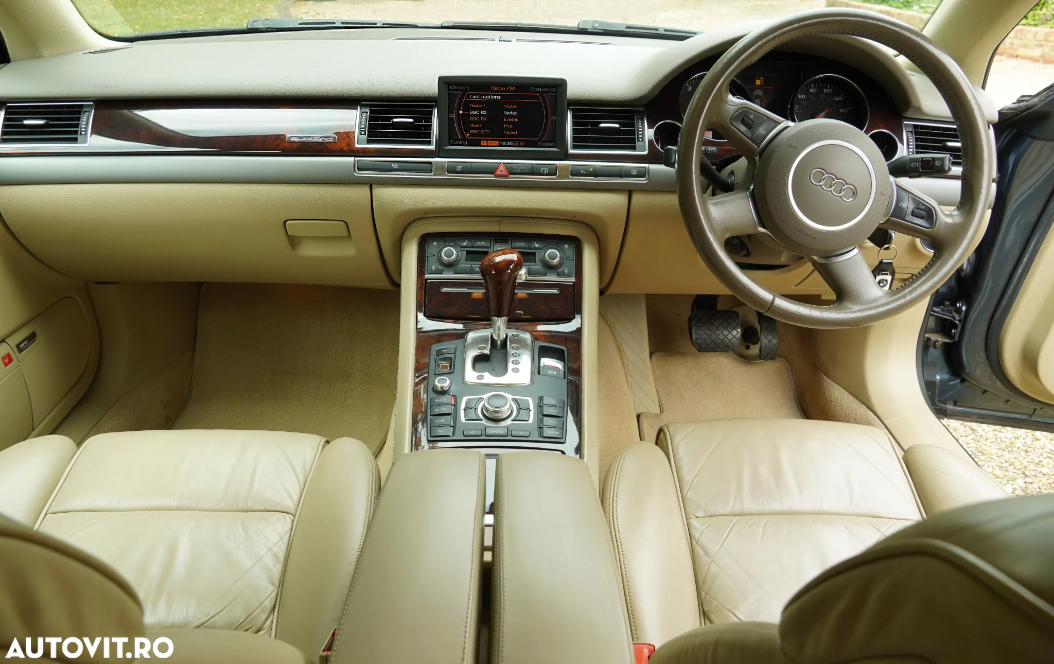 Audi A8 4.2 quattro Aut - 10