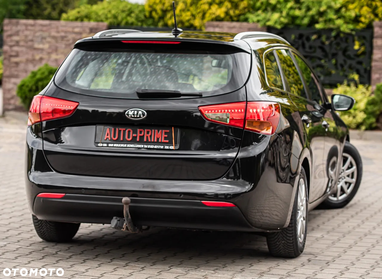 Kia Ceed - 12