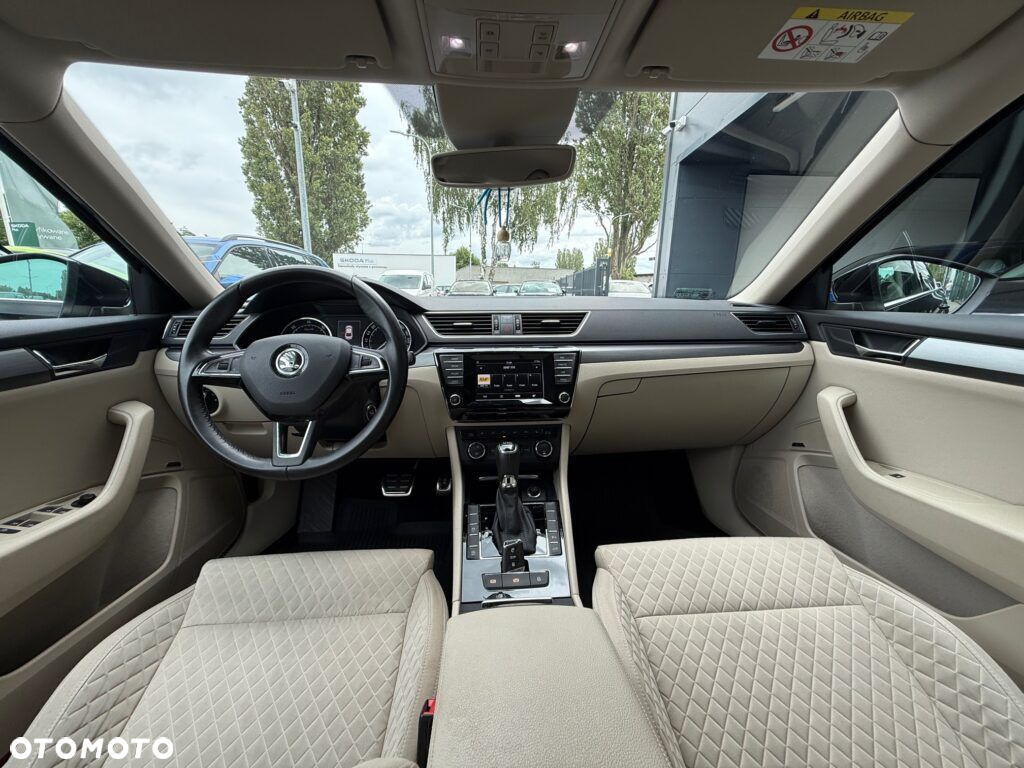 Skoda Superb 2.0 TDI Style DSG - 20