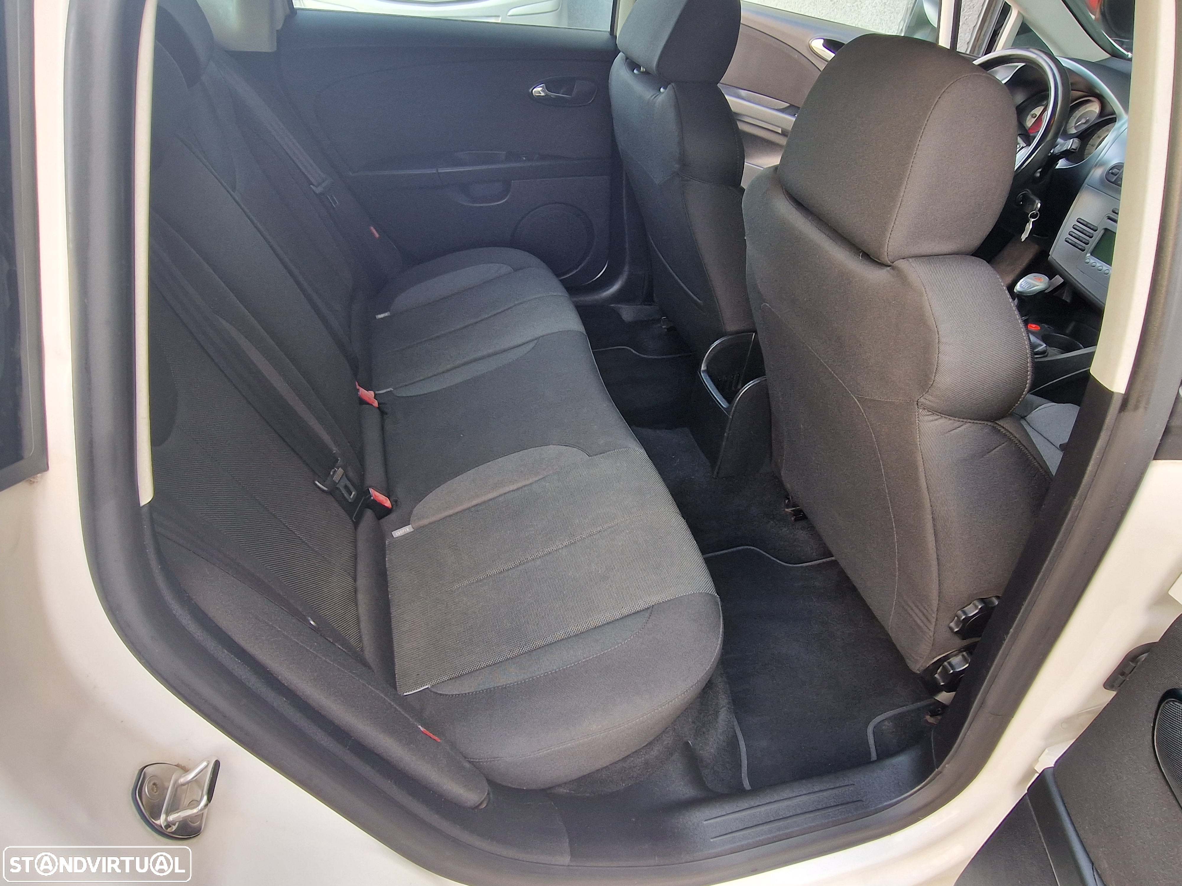 SEAT Leon 2.0 TDI FR - 14