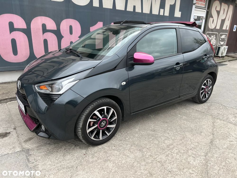 Toyota Aygo x-sky - 1