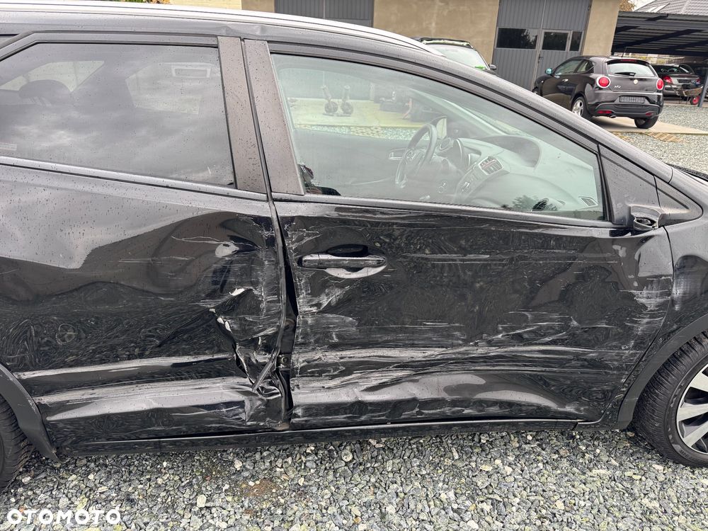 Honda Civic 1.6 i-DTEC Comfort Black Edition - 10