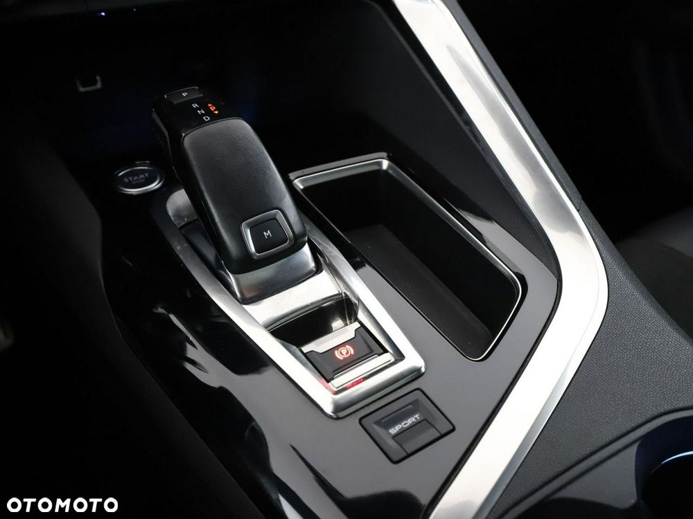 Peugeot 5008 1.6 BlueHDI Allure S&S EAT6 - 30