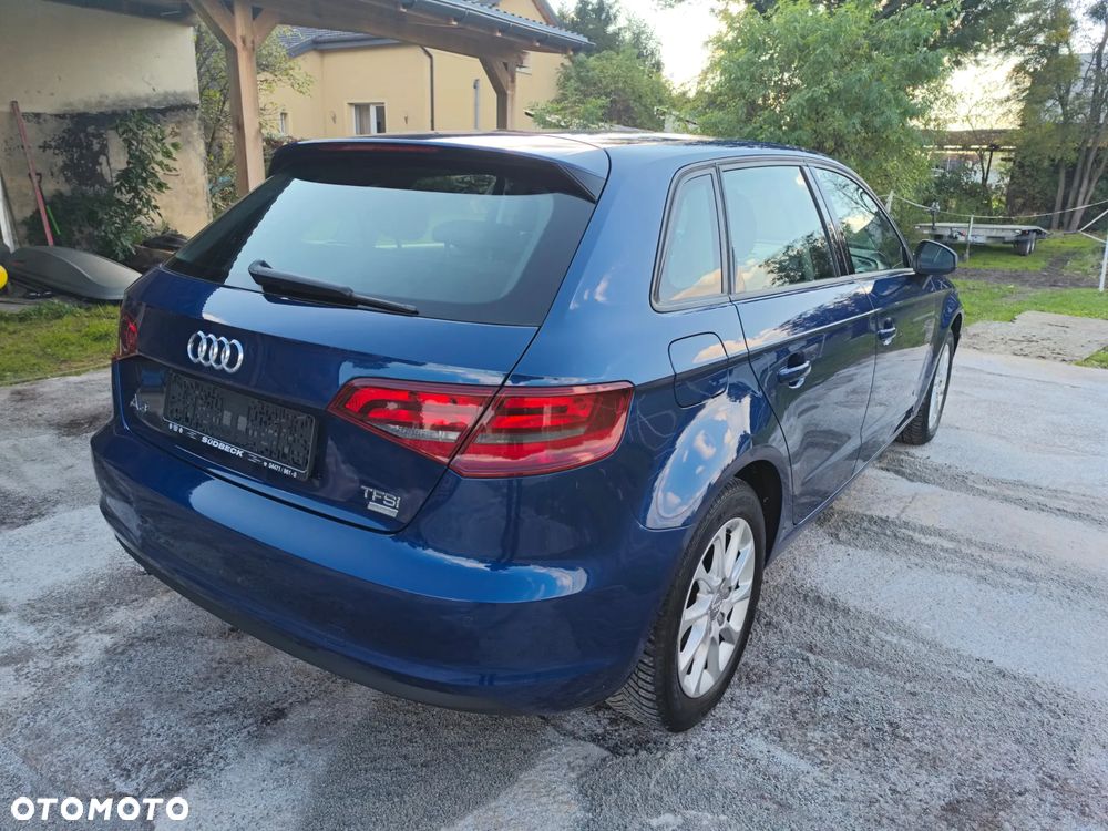 Audi A3 Sportback 1.4 TFSI CoD ultra Attraction - 7
