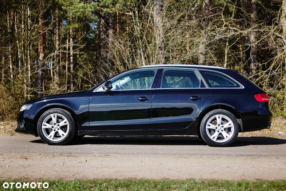 Audi A4 Avant 2.0 TDI DPF quattro Attraction - 2