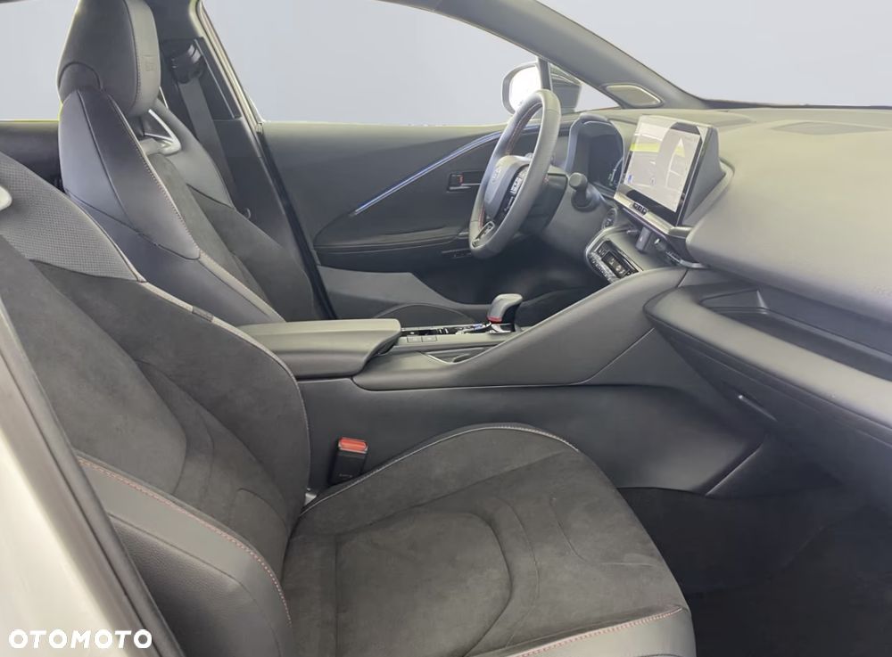 Toyota C-HR 2.0 PHEV Dynamic Force GR Sport - 14