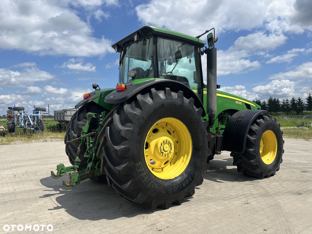 John Deere 8530 - 9