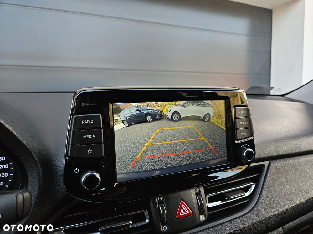 Hyundai i30 1.5 DPI Smart - 25