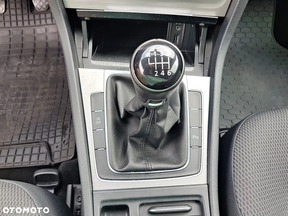 Volkswagen Golf Variant 1.4 TSI Sound - 21