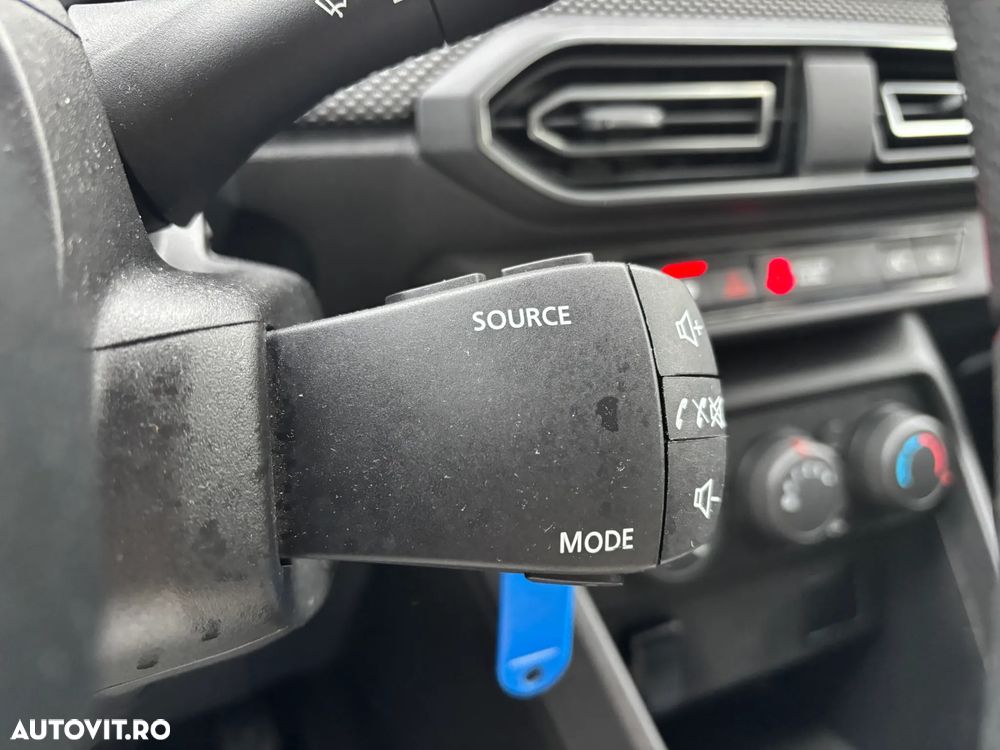 Dacia Logan TCe 90 MT6 Comfort - 19