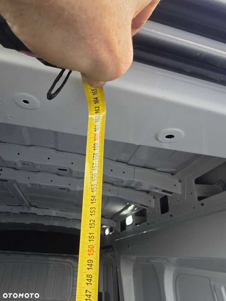 Maxus e-Deliver 9 L2 H2 - 23