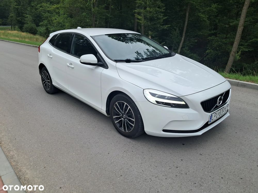 Volvo V40 D2 Momentum - 2