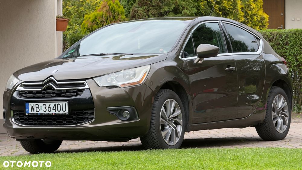 Citroën DS4 HDi 165 SoChic - 1