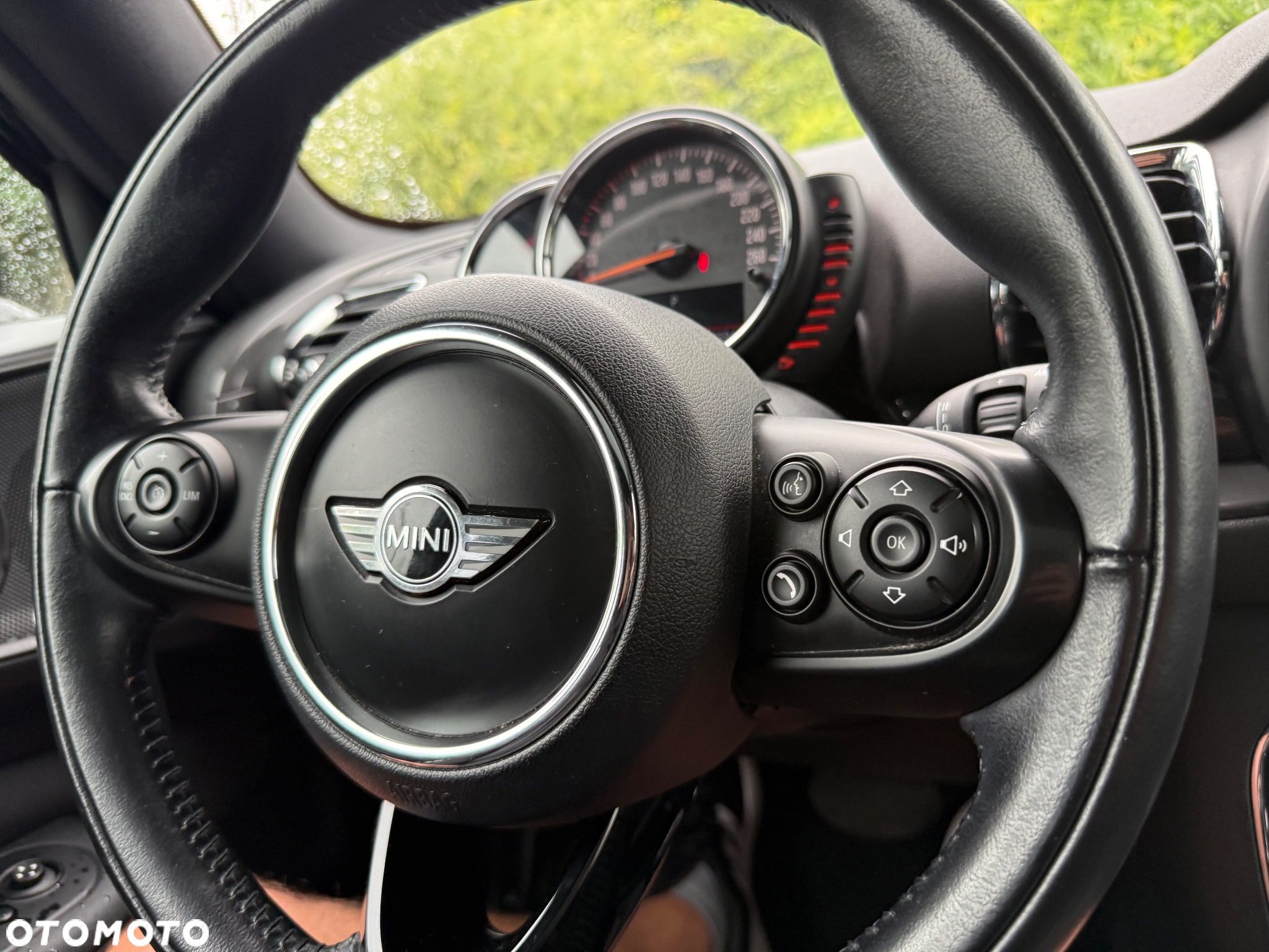 MINI Clubman Cooper D Essential Trim - 13